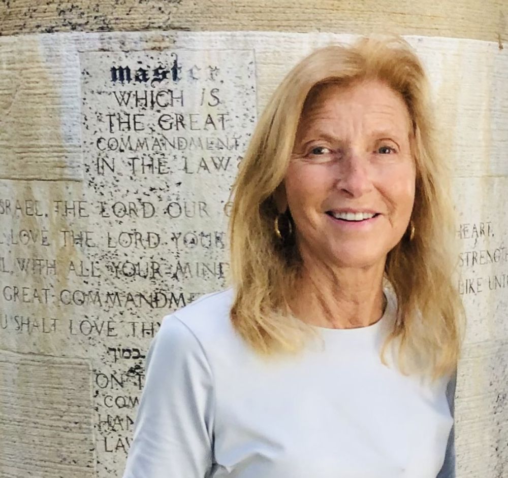 Lisa D Bruno